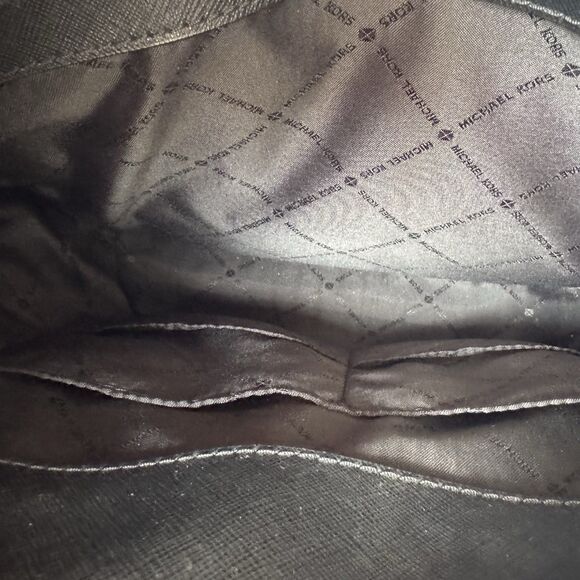 MICHAEL KORS Jet Set Large Saffiano Leather Black Pocket Tote Gold Trim Bag - Picture 10 of 13